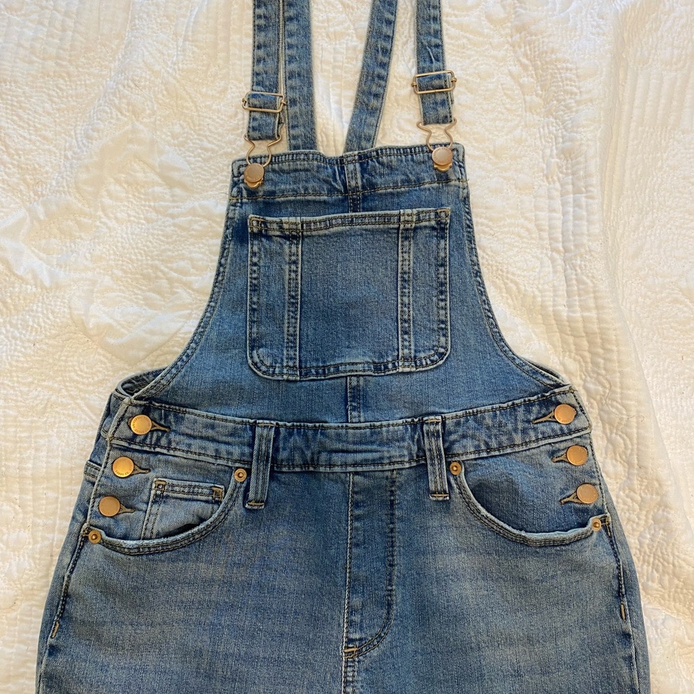 Brand new size 00r overalls!